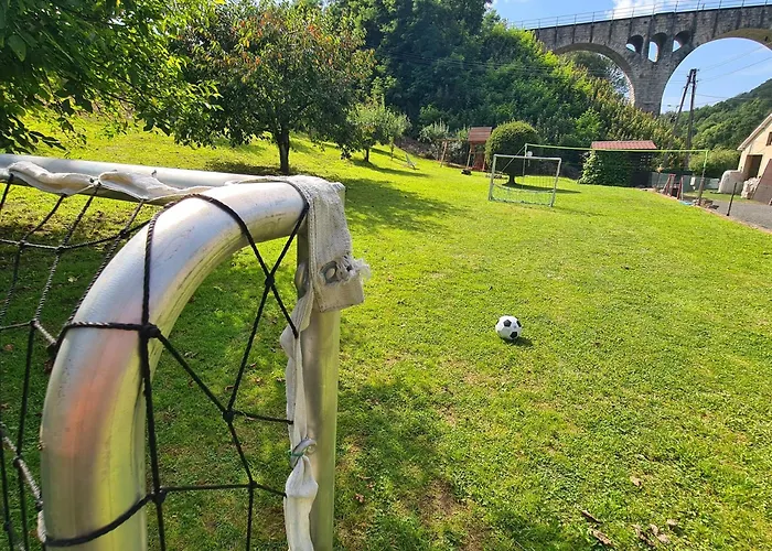 Przy Wiadukcie - * Lewin Klodzki