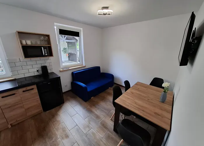 Homestay Przy Wiadukcie - *